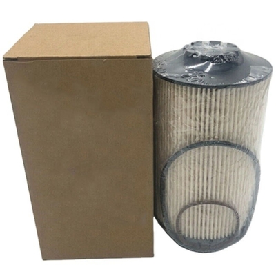Élément de cartouche de filtre à carburant OEM P550821 3004473C93 P550821 FS19869 pour une classeuse/une excavatrice/un camion