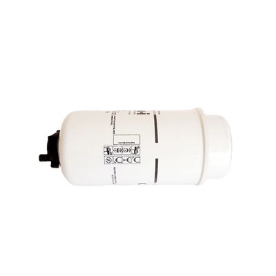 Filtreur d'huile de tracteur FSTAR MPV Filtreur de carburant 84565924 SN70133 avec une filtration excellente