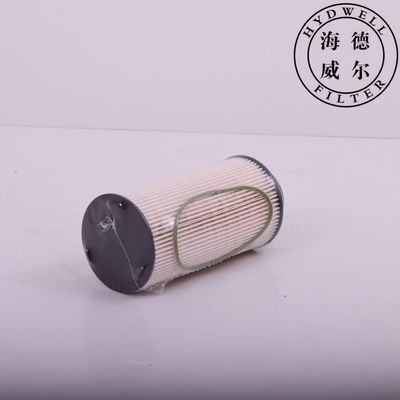 Élément de filtre à carburant P550628 pour les pièces de moteurs de camions 111122 87696188 40050400157 KX1821D