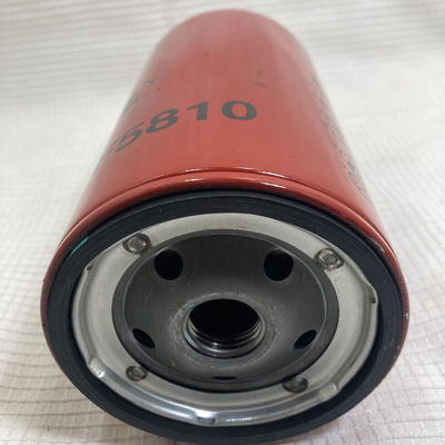 BF5810 23518482 Filtre à carburant pour pièces d'excavatrice avec taille standard et papier filtre en fer