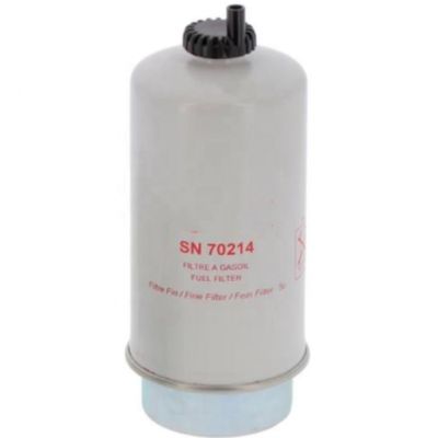 Le filtre à carburant P551433 RE562138 32925950 SP4029 11453510